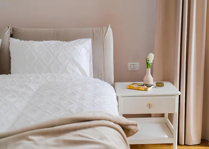 Апартаменти Art Deco Vibes