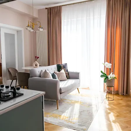Art Deco Vibes Apartment